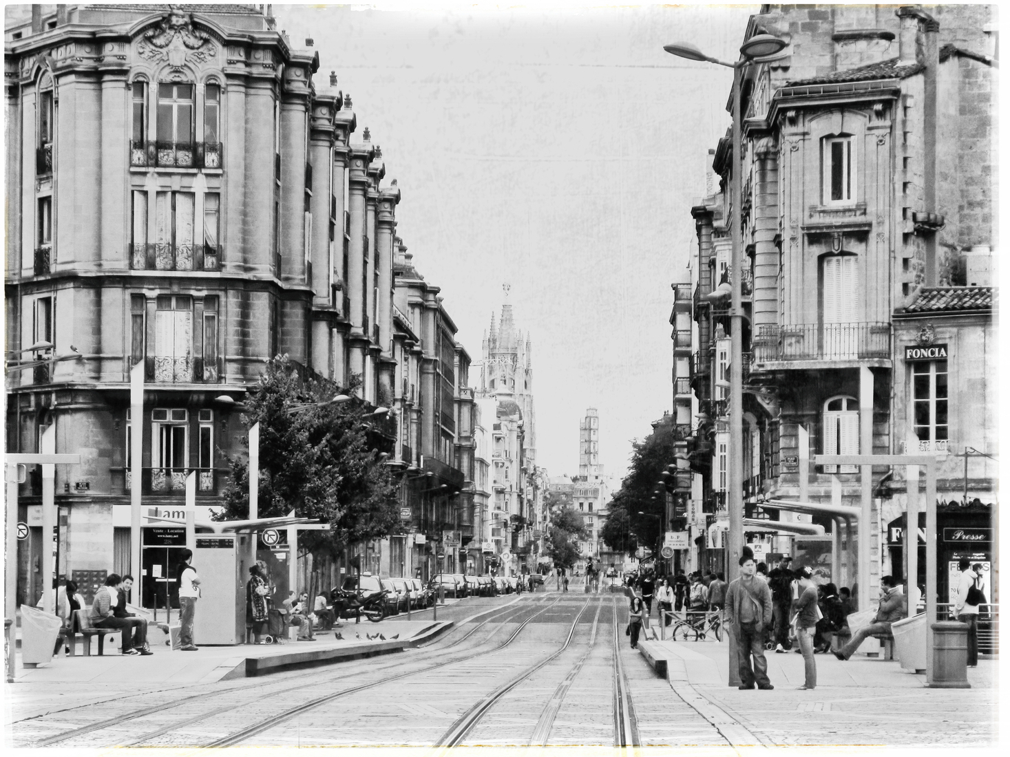 02 BORDEAUX, FRANCE. In Black and White