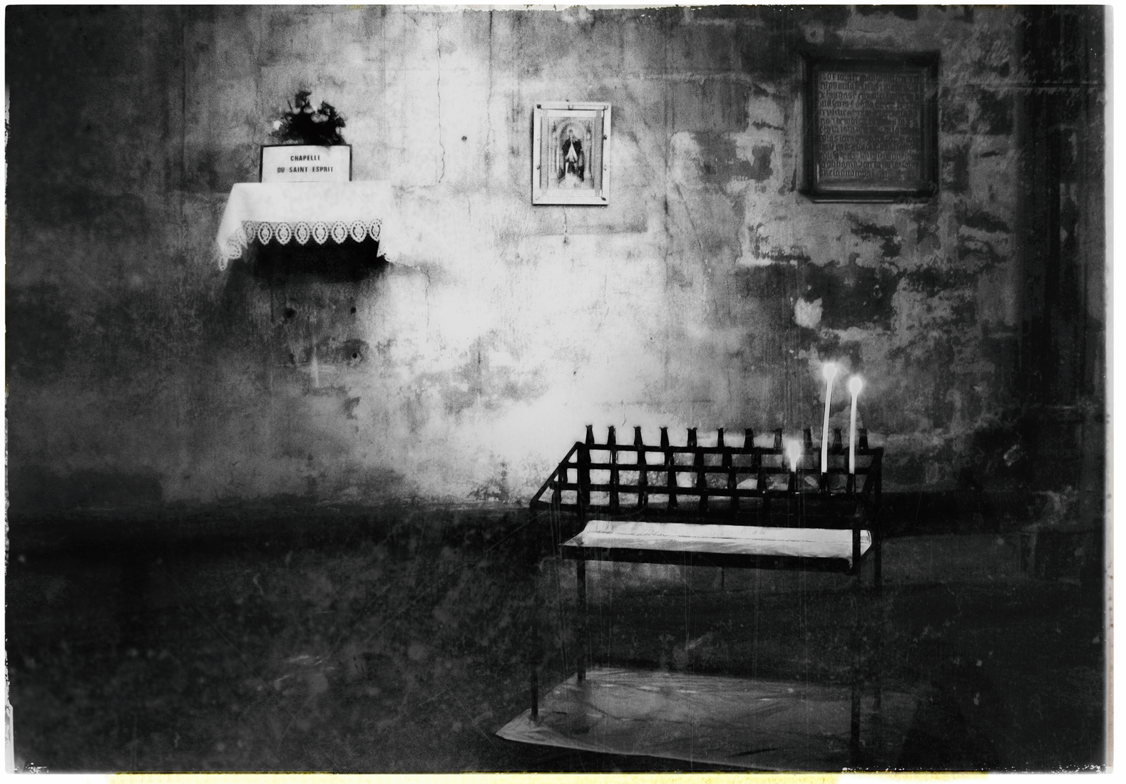 15 BORDEAUX, FRANCE. In Black and White!