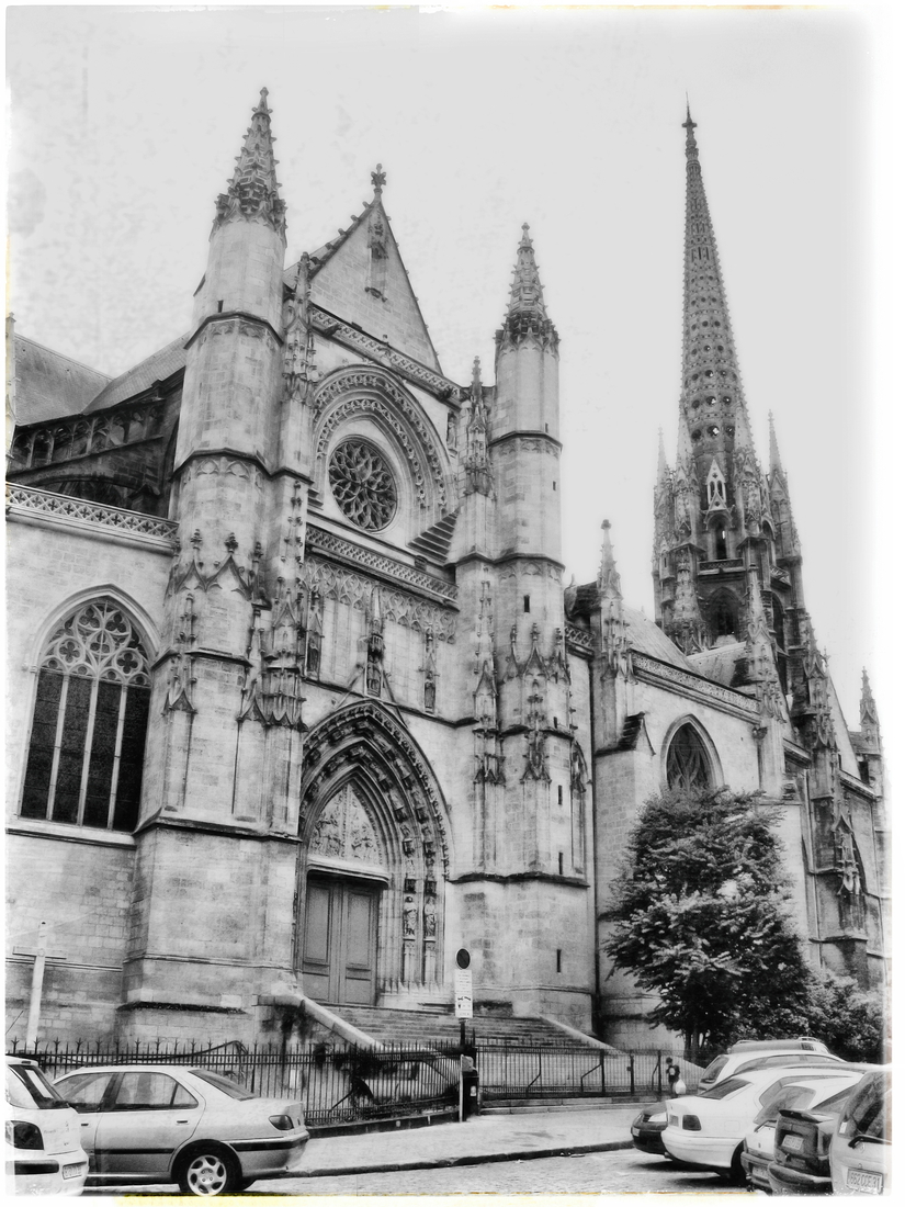 17 BORDEAUX, FRANCE. In Black and White!