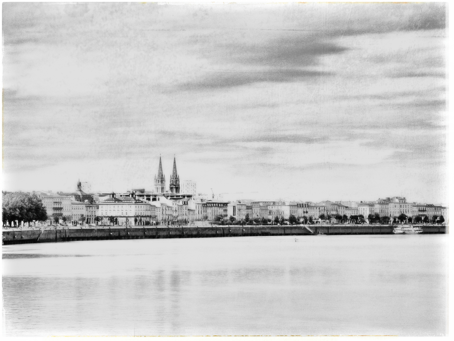 23 BORDEAUX, FRANCE. In Black and White!