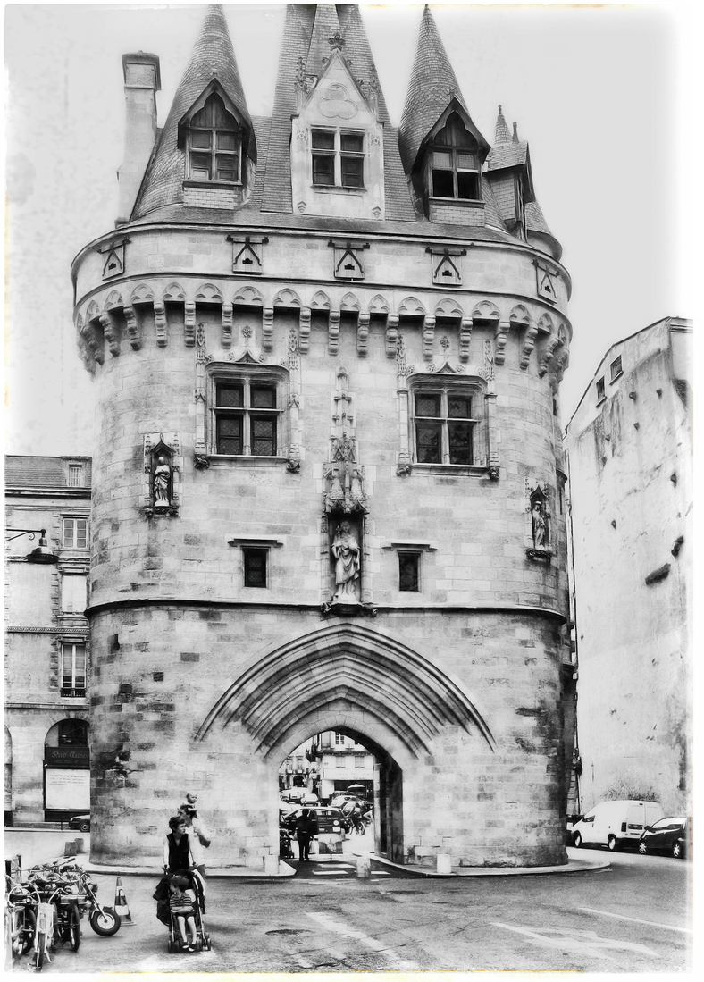 24 BORDEAUX, FRANCE. In Black and White!