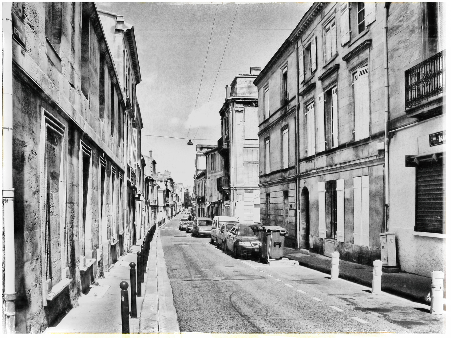 27 BORDEAUX, FRANCE. In Black and White!