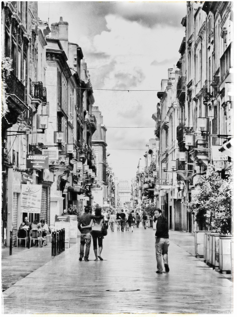 35 BORDEAUX, FRANCE. In Black and White!