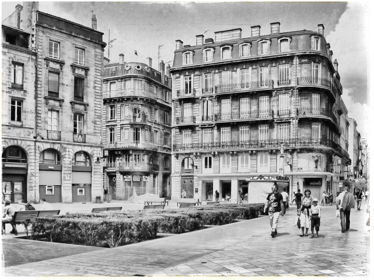 41 BORDEAUX, FRANCE. In Black and White!