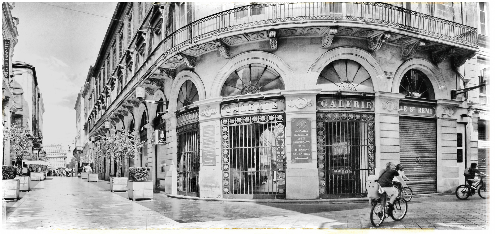 43 BORDEAUX, FRANCE. In Black and White!