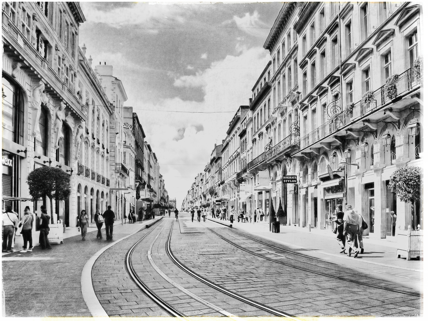 49 BORDEAUX, FRANCE. In Black and White