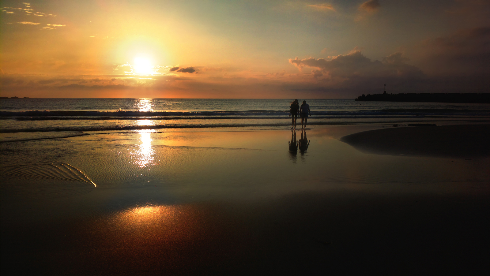 Taiwan. Sunset by the ocean