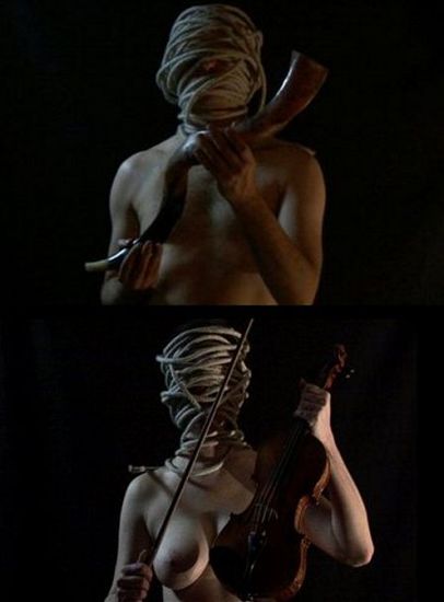 black noise.white noise axis