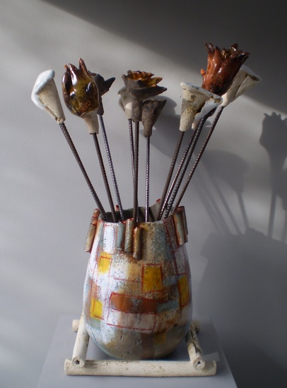 Vaas met stenen boeket