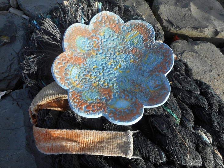 schaal met schulprand