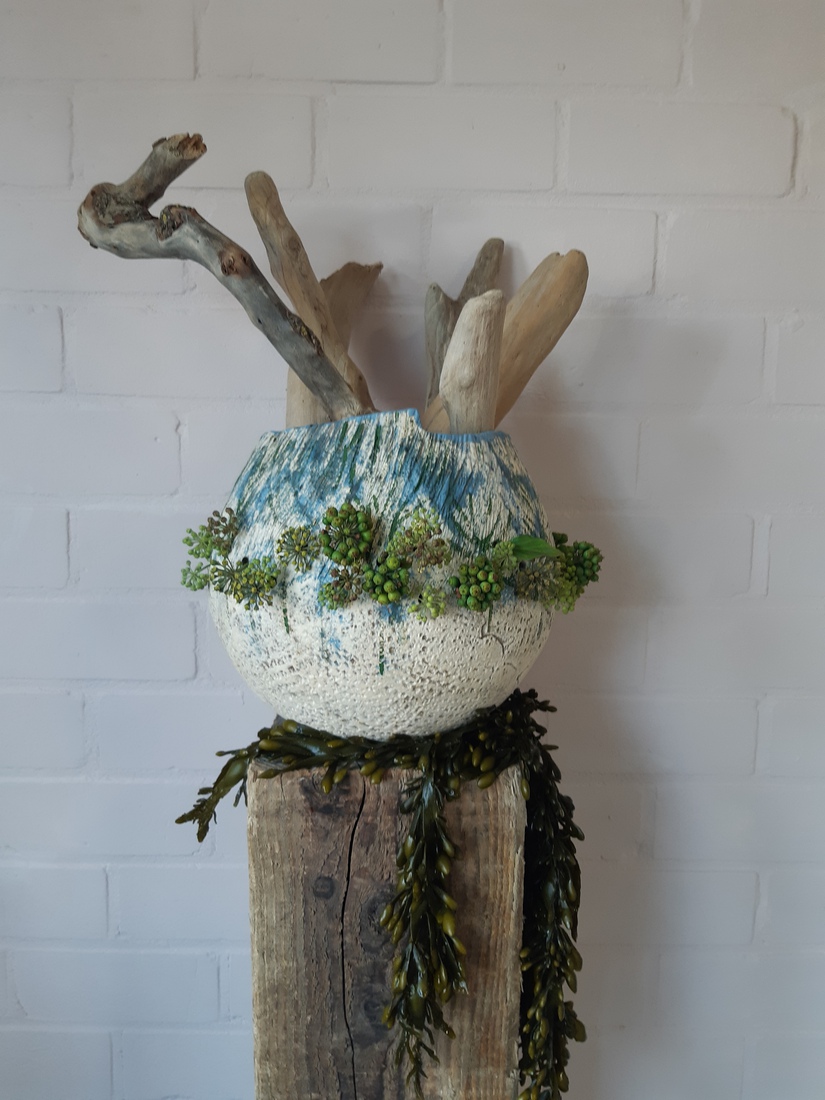 stilleven met drijfhout