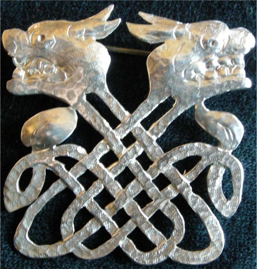 pin - celtic symbol: two animals