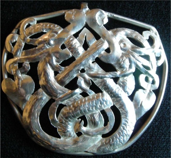 pendant - celtic symbol: two snake