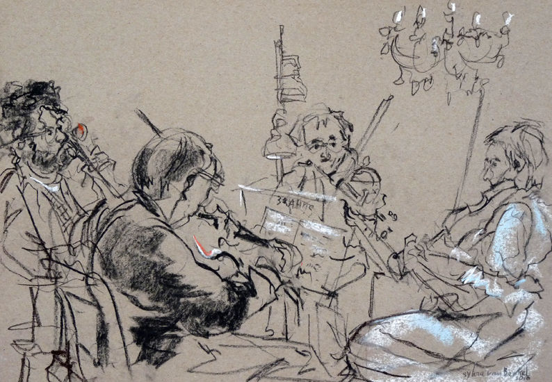 kwartet in bruidsjurk