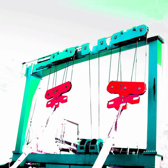 Boat hoist
