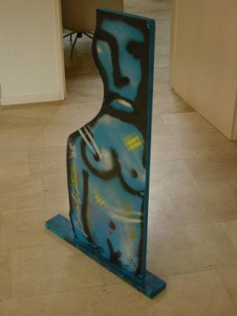 Standing Beauty (schuin)