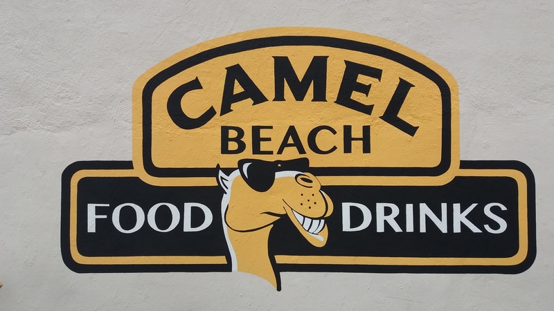 logo camel beach