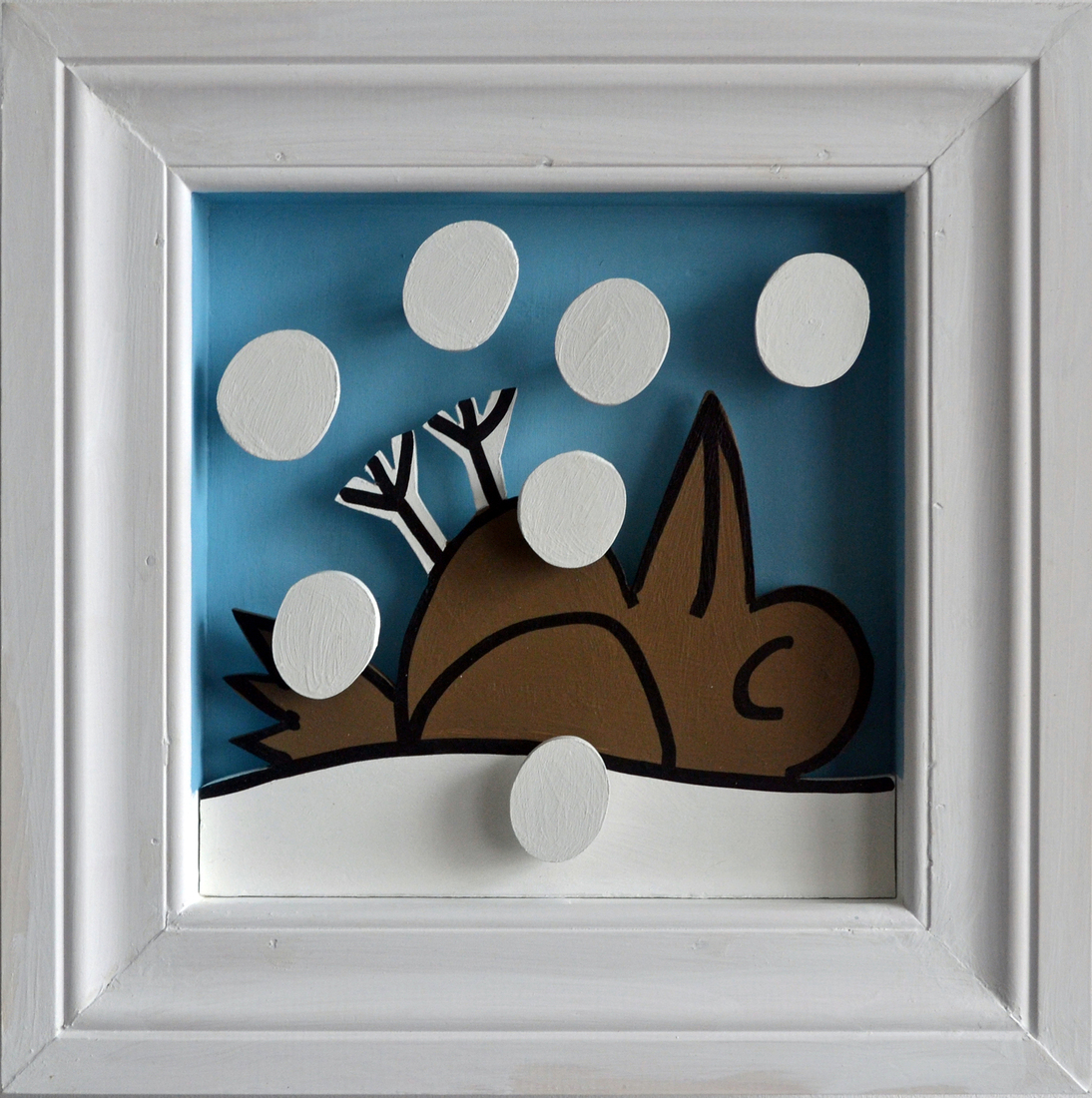 Dood vogeltje in de sneeuw