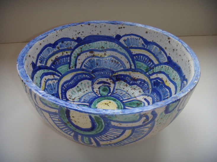 schaal met bloemmotief