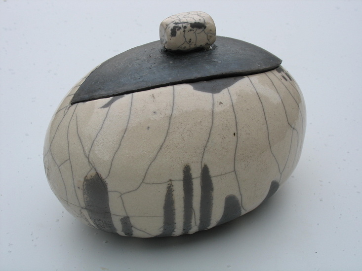 ovale vaas met deksel