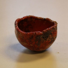 Raku rood potje