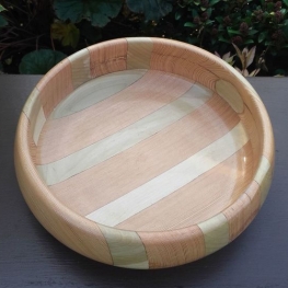 Schaal van Rode Ceder en Tulpenboom