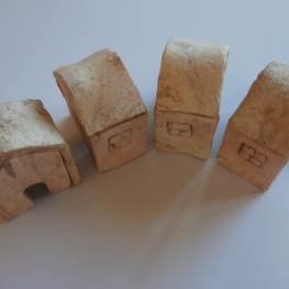Straatje van 4 huisjes