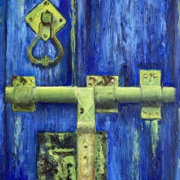 Blauwe deur met slot. 