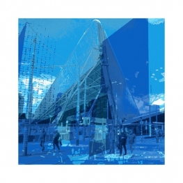 'Rotterdam Blue 1.' - digitale print uit foto van de bouw van modern Rotterdam Centraal; te koop