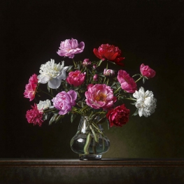 Bloemstilleven met veelkleurige pioenen 4