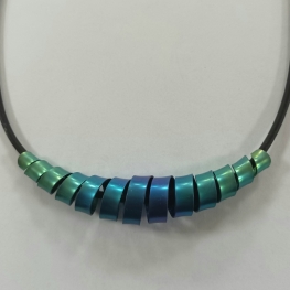 Wikkelcollier-  geanodiseerd titanium