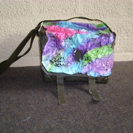 legertas versierd met Tyvek (1)