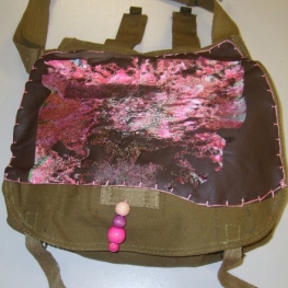 legertas versierd met Tyvek (2)