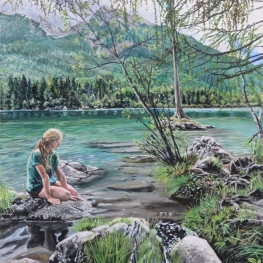 Meisje aan het bergmeer