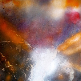 opgaande zon met bergstroom