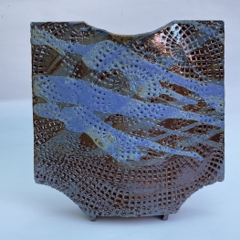 Flat vase with reliëf #7