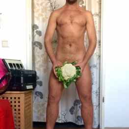 I may be a freak but at least my genitalia don’t look like cauliflower