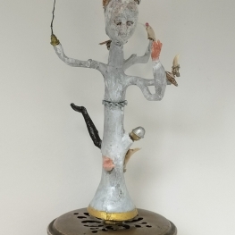 mixed media in glazen stolp