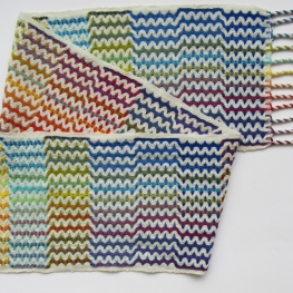 2023 schijndubbel sjaal witte wol en gekleurde katoen