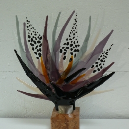 paars oker abstract op sokkeltje marmer