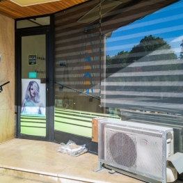 Window 06 Sault-Brenaz (Fr)