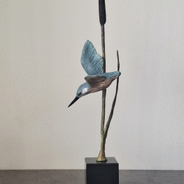 Duikende Ijsvogel II Uniek beeldje