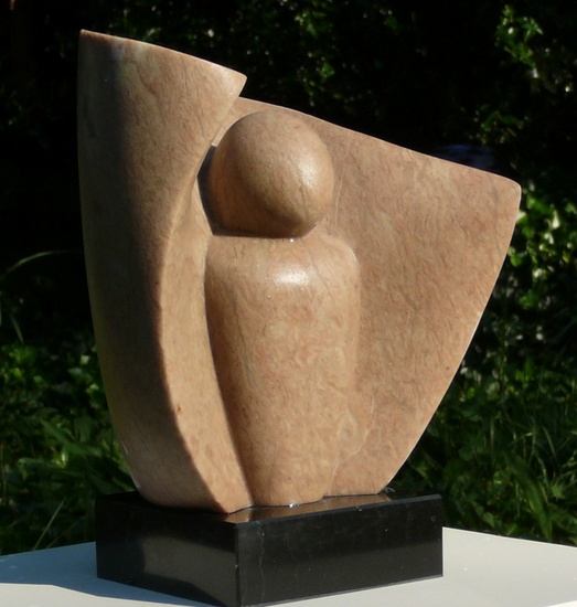 Engel in bruin albast