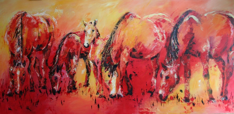 vijf paarden in rood
