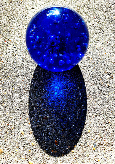 De bal en de schaduw