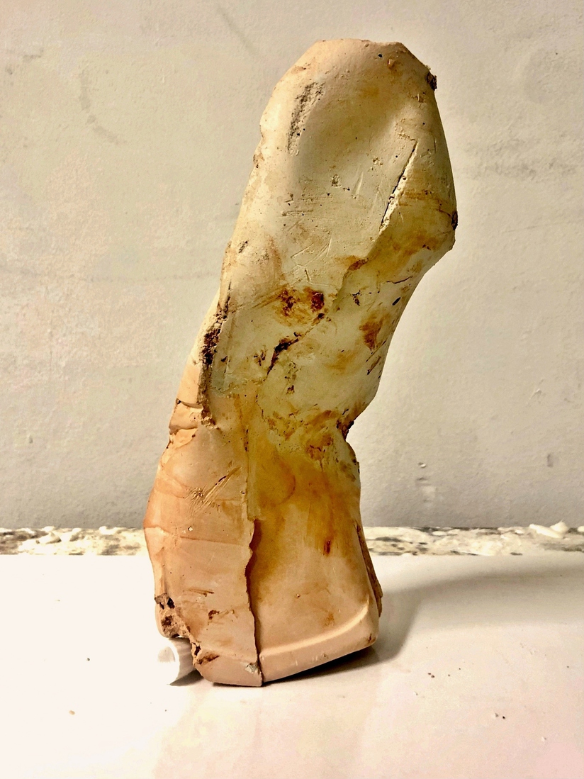 Statue 2