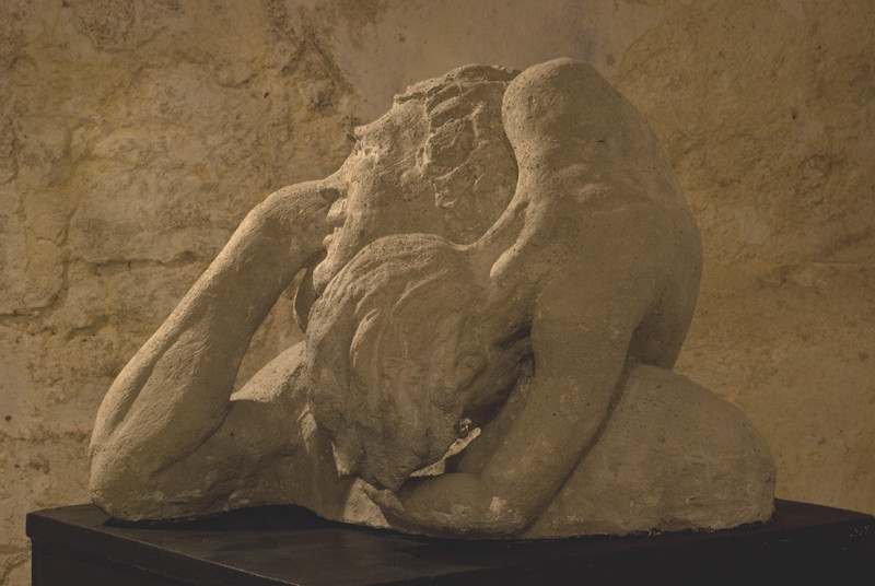 stoeiende vader met kind