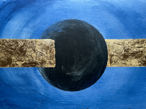 Different places, materials and stories, connected by a recurring circle and a touch of gold.