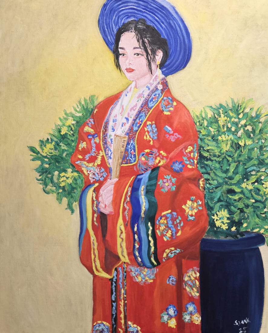  Vrouw in traditionele Aziatische kledij