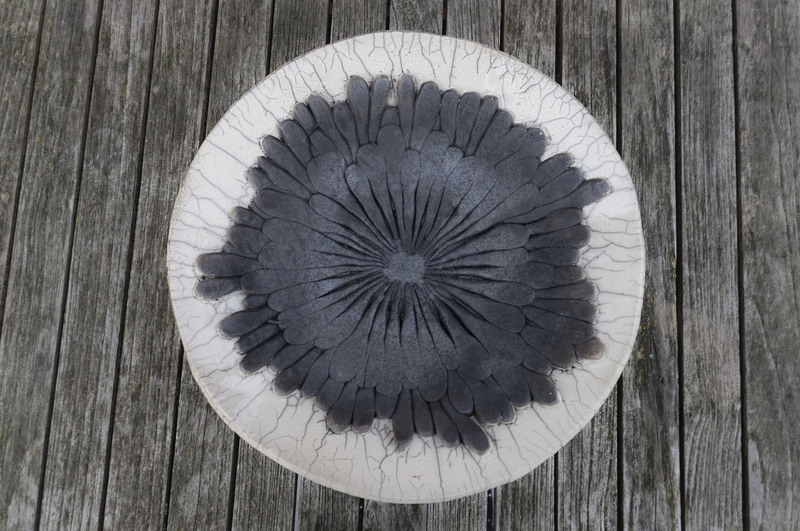 Raku gestookte schaal